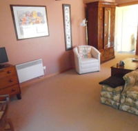 John and Eva Selles Studio Apartment - Airlie Beach Holiday