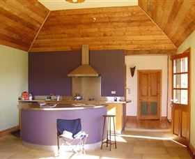 Lakeview Cottage - Airlie Beach Holiday 2
