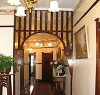 AAA-Ye Olde Post Office Cottage-Smithton - Airlie Beach Holiday