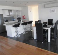 Tuckers Rocks Cottage - Airlie Beach Holiday