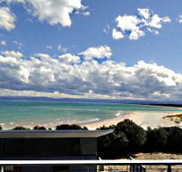 Freycinet Beach Apartments - Airlie Beach Holiday