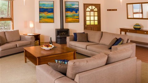 Aireys Inlet Getaway Resort - Airlie Beach Holiday 4