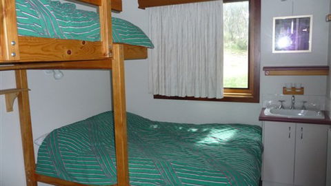 Leeton Lodge - Airlie Beach Holiday 2