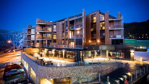 QT Falls Creek Resort - Airlie Beach Holiday 0