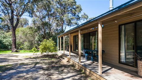 Surf Coast Cabins In Aireys Inlet - Airlie Beach Holiday 2
