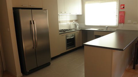 Frankston Accessible Holiday House - Airlie Beach Holiday 1