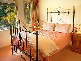 Adelaide Serviced Apartments - William Townhouse - Airlie Beach Holiday 3