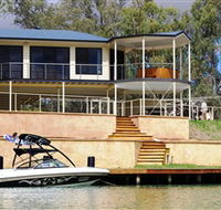 Cascades on the River - Airlie Beach Holiday
