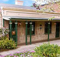 Chichester Gardens Cottage - Airlie Beach Holiday