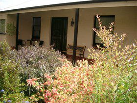 Cotton Palm Cottage - Airlie Beach Holiday 0
