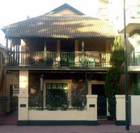 Grandview House Apartments - Glenelg - Airlie Beach Holiday