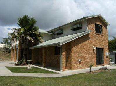 A Beach 'N Reef Motel - Airlie Beach Holiday 1