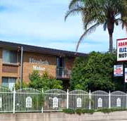 Adamstown Elizabeth Motor Inn - Airlie Beach Holiday
