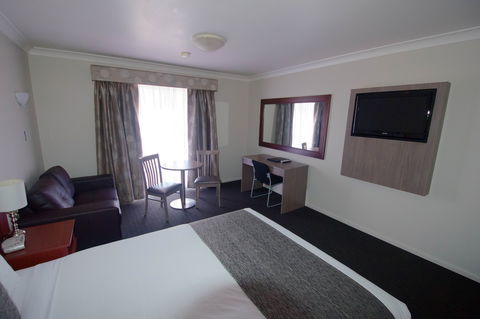 Ashby House Motor Inn - Airlie Beach Holiday 2