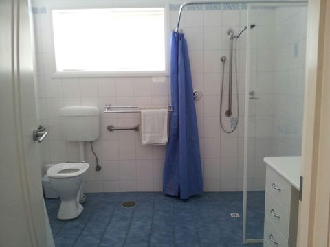 Beachport Caravan Park - Airlie Beach Holiday 4
