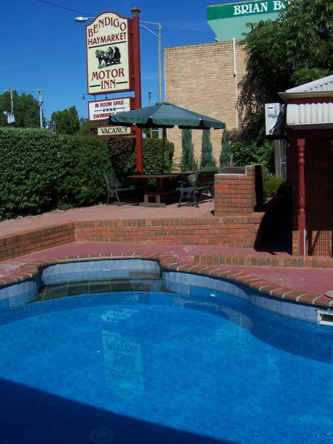 Bendigo Haymarket Motor Inn - Airlie Beach Holiday 1