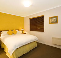 Bindo Creek Cabins - Airlie Beach Holiday