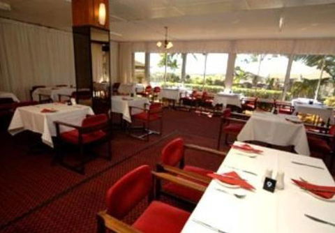 Camelot Motel Gladstone - Airlie Beach Holiday 0