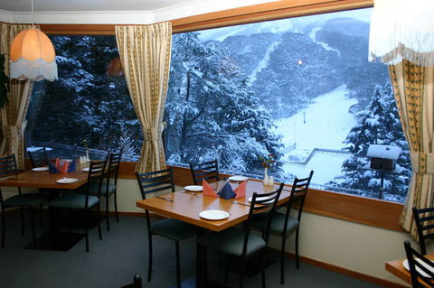 Candlelight Lodge: Thredbo Village - Airlie Beach Holiday 6