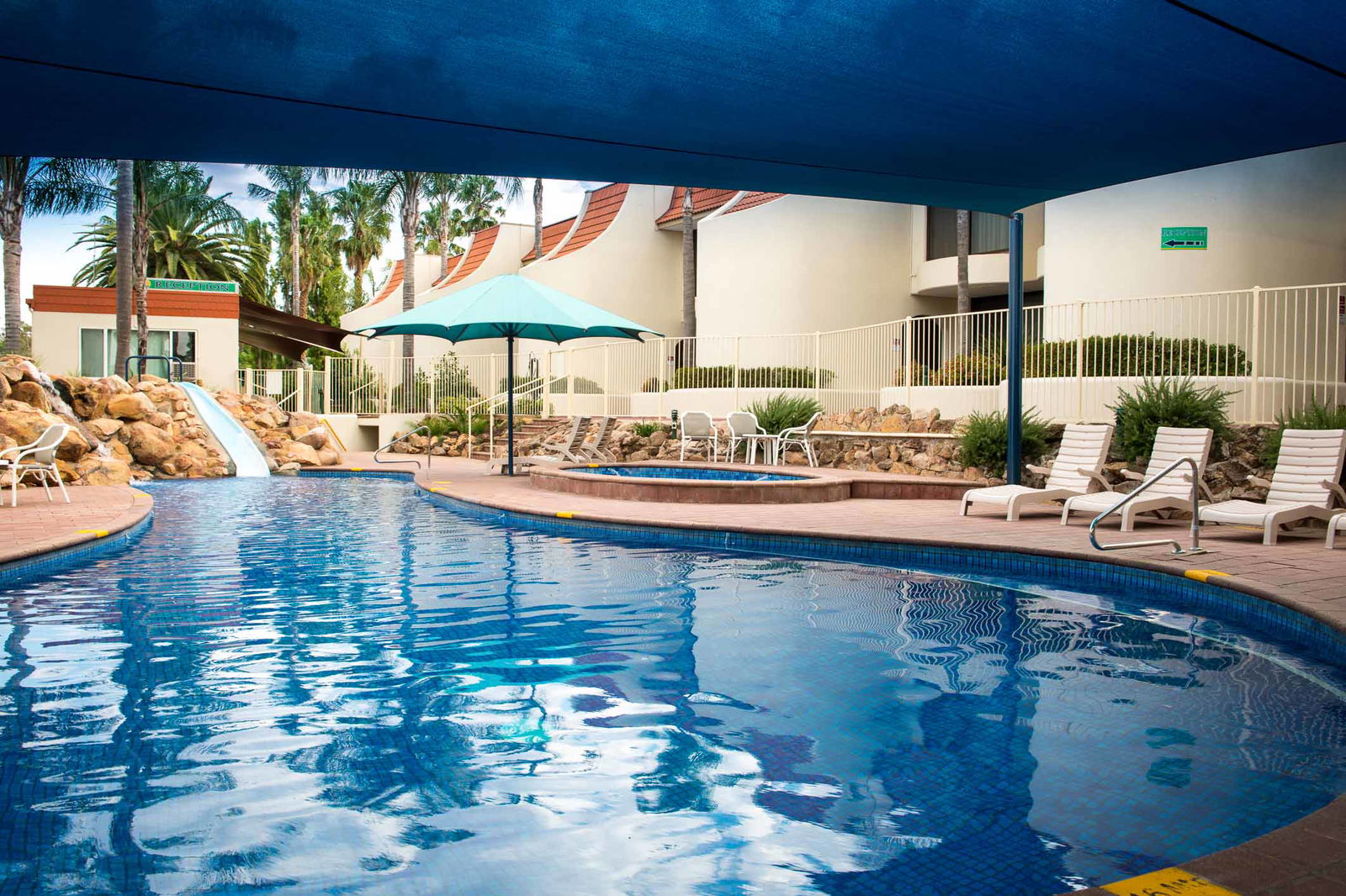 Mulwala NSW Airlie Beach Holiday