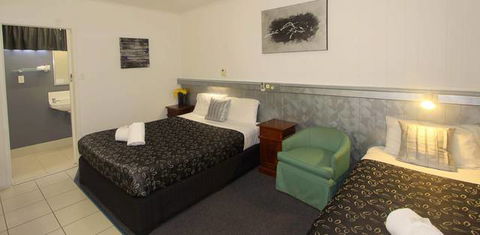 Charm City Motel - Airlie Beach Holiday 2