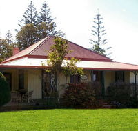 Christian's of Bucks Point - Airlie Beach Holiday