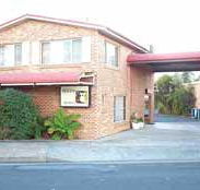 Clock Tower Motor Inn - Airlie Beach Holiday