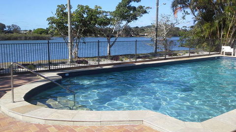 Colonial Tweed Holiday & Home Park - Airlie Beach Holiday 0