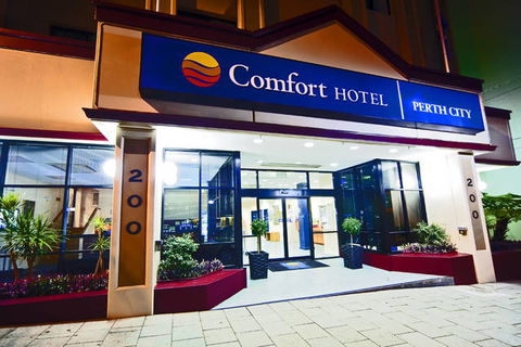 Comfort Hotel Perth City - Airlie Beach Holiday 0
