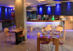 Comfort Hotel Perth City - Airlie Beach Holiday 3