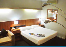 Comfort Hotel Perth City - Airlie Beach Holiday 4