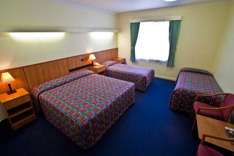 Comfort Hotel Perth City - Airlie Beach Holiday 5