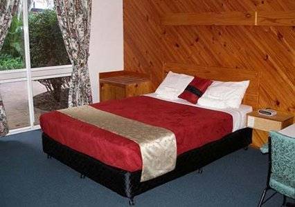 Comfort Inn Bert Hinkler - Airlie Beach Holiday 0