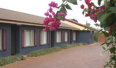Country Apartments - Airlie Beach Holiday 3