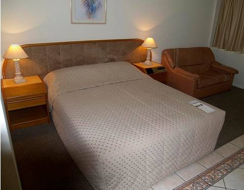 Country Comfort Bundaberg International - Airlie Beach Holiday 0