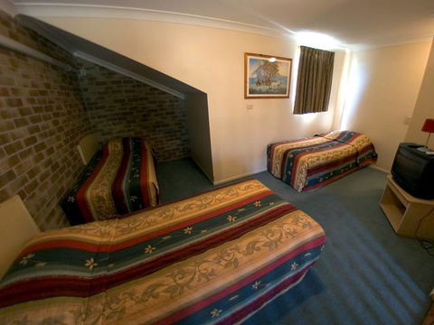 Country Gardens Motor Inn - Airlie Beach Holiday 4