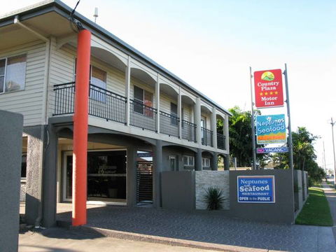 Country Plaza Motor Inn - Airlie Beach Holiday 1