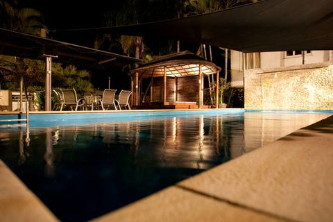 Country Plaza Motor Inn - Airlie Beach Holiday 2