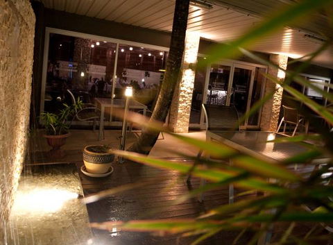 Country Plaza Motor Inn - Airlie Beach Holiday 3