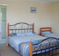 Beale's BedFish  Breakfast - Airlie Beach Holiday