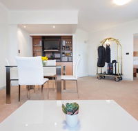 Diplomat Hotel - Airlie Beach Holiday