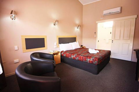 Downs Motel - Airlie Beach Holiday 3
