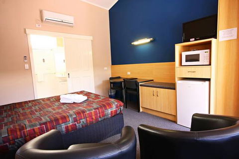 Downs Motel - Airlie Beach Holiday 4