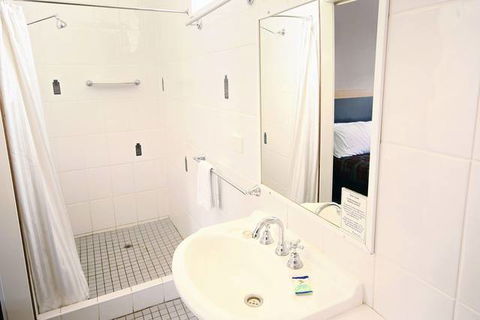 Downs Motel - Airlie Beach Holiday 5