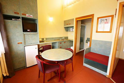 Downs Motel - Airlie Beach Holiday 7