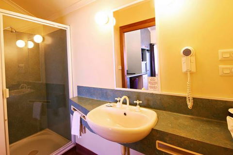 Downs Motel - Airlie Beach Holiday 9