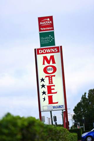 Downs Motel - Airlie Beach Holiday 11