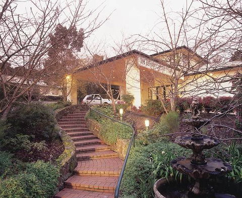 Eltham Gateway Hotel And Conference Centre - Airlie Beach Holiday 0