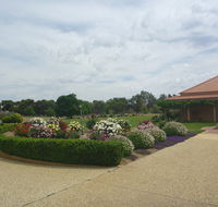 Fairways Bed  Breakfast at Jerilderie - Airlie Beach Holiday