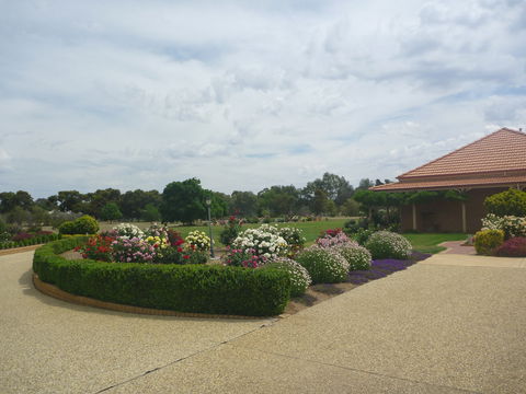 Fairways Bed & Breakfast At Jerilderie - Airlie Beach Holiday 0